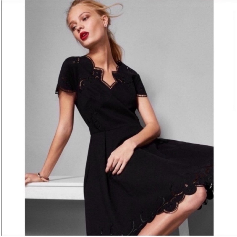NWOT TED BAKER SALOANE LACE FLORAL  FIT AND FLARE DRESS SZ US 6 TED SZ 2